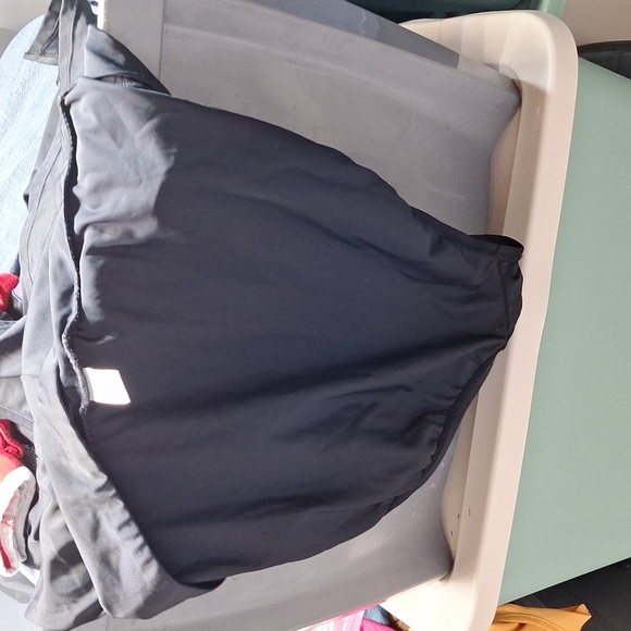 Bal Harbour size XXL swim short. - Picture 8 of 8